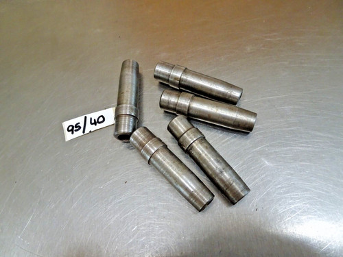 Ariel twin engine valve - twin, guides