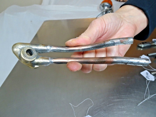 Norton engine oil feed pipe - norton,